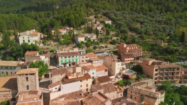 İspanya 'nın pitoresk şehri Estellencs, Mallorca, Balearic Adaları, İspanya. 