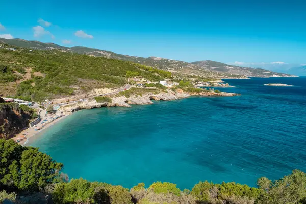 Zakynthos adasındaki Xigia Sülfür Sahili, İyon Denizi, Yunanistan. Yunanistan 'ın Zante adasındaki bir sülfür ve kolajen kaynağıyla Xigia Körfezi' nin güzel manzarası. 