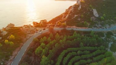 Güney Fransa 'da Cassis ve La Ciotat arasındaki Girit Yolu' nun hava görüntüsü. Sofya Fransa 'nın çarpıcı Mediterenean kıyıları. 