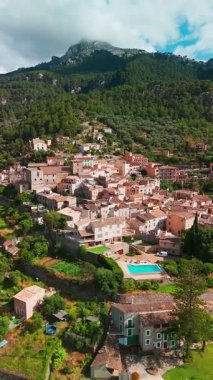 İspanya 'nın pitoresk şehri Estellencs, Mallorca, Balearic Adaları, İspanya. 