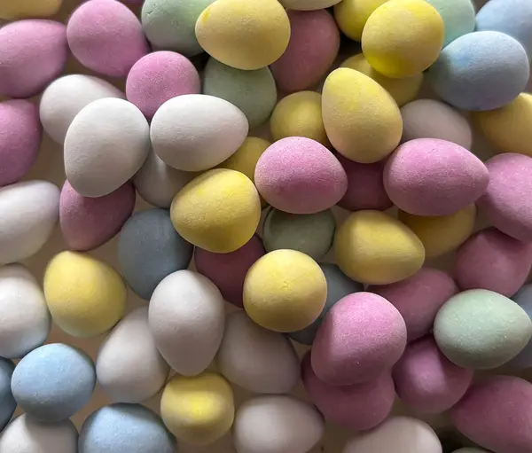 Paaseieren Snoepjes Verschillende Zachte Pastelkleuren Van Lente Roze Blauw Geel Rechtenvrije Stockfoto's
