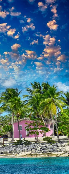 Karayip Adası Güzel Günbatımı Manzarası Renkli Kulübeleri — Stok fotoğraf