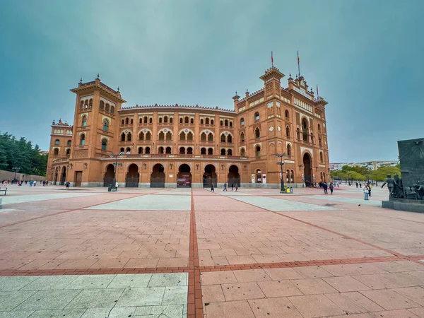 Madrid Spanyolország 2022 Október Plaza Toros Turistákkal Egy Borús Napon — Stock Fotó
