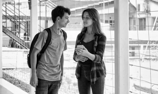 Caucasian Teenager Couple Talking School — Stock Photo, Image