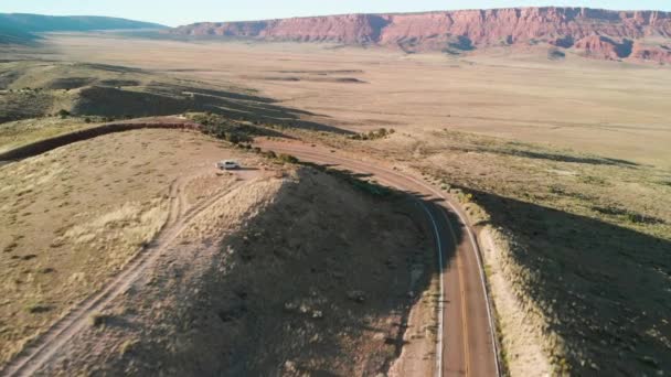 Strada Attraverso Montagne Del Canyon Vista Aerea Dal Drone — Video Stock