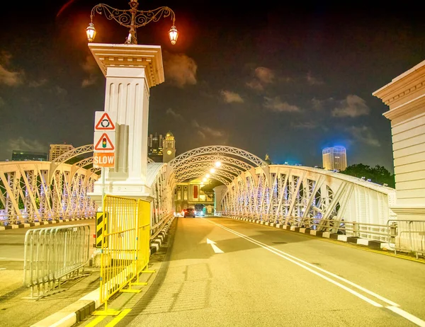 Singapur Köprüsü Gece Singapur Nehri Boyunca — Stok fotoğraf