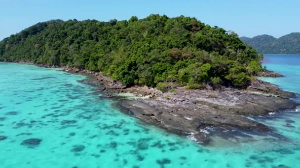 Острова Сурин Таиланд Вид Воздуха Лагуну Лес Сурин — стоковое видео