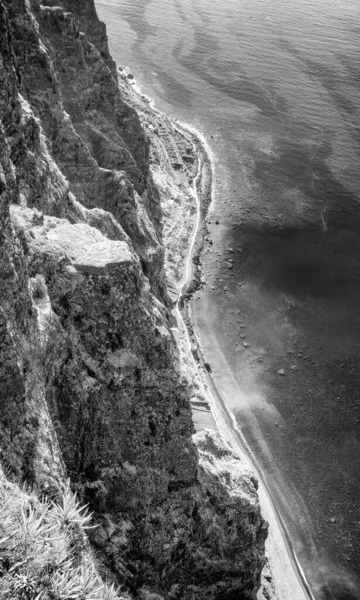 Cabo Girao 马德拉岛 查看从最高的悬崖上的欧洲朝丰沙尔 — 图库照片