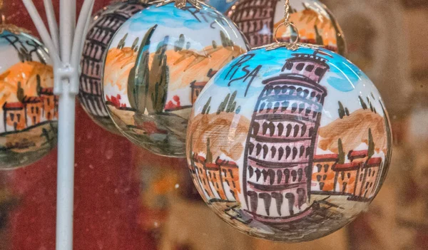 Bola Natal Com Torre Inclinada Pisa — Fotografia de Stock