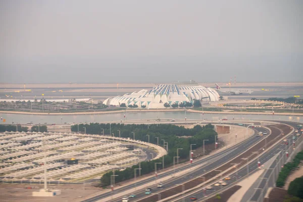 Doha Qatar December 2016 Aerial View Airport Parking Main Road — Stock Photo, Image