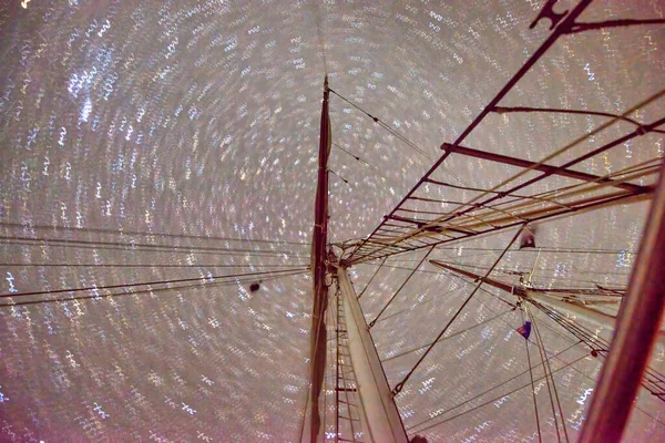 Mastro Navio Vela Com Céu Estrelado Horizonte — Fotografia de Stock