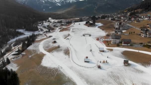 Luchtfoto Van Sappada Winter Prachtige Italiaanse Alpen Stad — Stockvideo