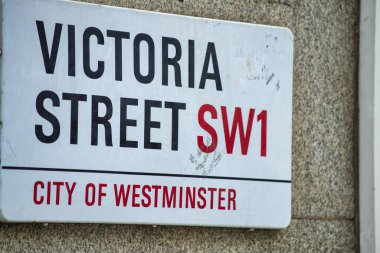 Westminster, Londra 'daki Victoria Caddesi tabelası..