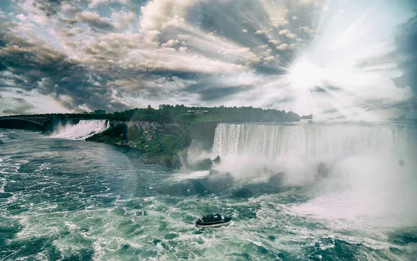 Incredibile Vista Aerea Delle Cascate Del Niagara Crepuscolo Canada — Foto Stock