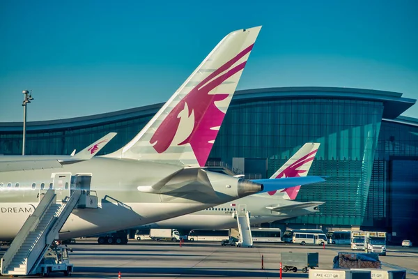Doha Qatar Desember 2016 Pesawat Landasan Pacu Bandar Udara Internasional — Stok Foto