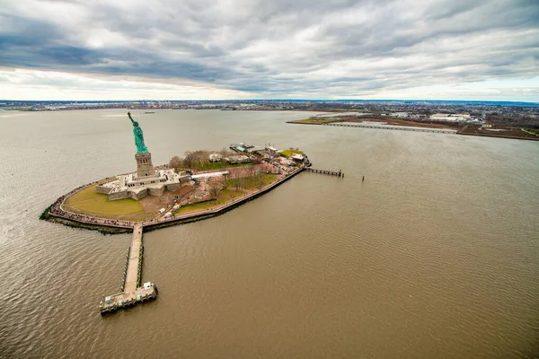Вид Статуи Свободы Вертолета Зимний Сезон Нью Йорк Сша — стоковое фото