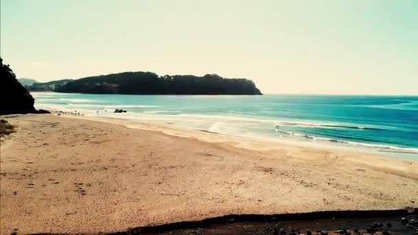 Hot Water Beach Στη Νέα Ζηλανδία North Island Εναέρια Άποψη — Αρχείο Βίντεο
