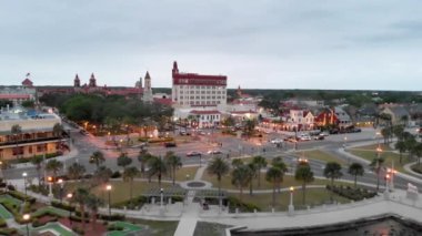 Günbatımı üzerinde St Augustine, panoramik şehir manzarası.