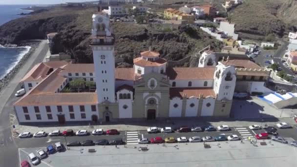 Αεροφωτογραφία Του Ορίζοντα Candelaria Και Την Εκκλησία Τενερίφη — Αρχείο Βίντεο