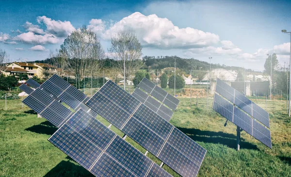 Group Modern Solar Panels Oriented Sun — Stock Photo, Image