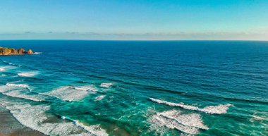 Avustralya 'daki Phillip Adası kıyı şeridinin havadan görüntüsü.