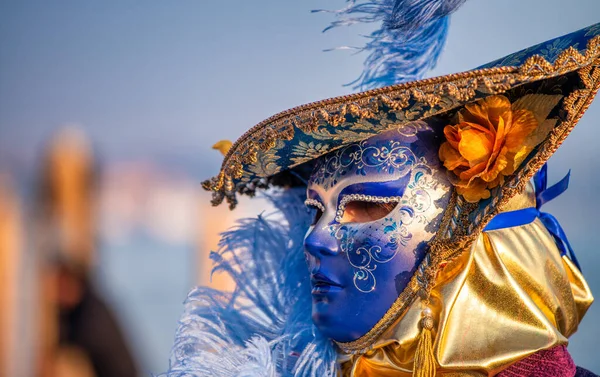 Venice Italy February 8Th 2015 People Masquerading Famous Venice Carnival — Foto de Stock