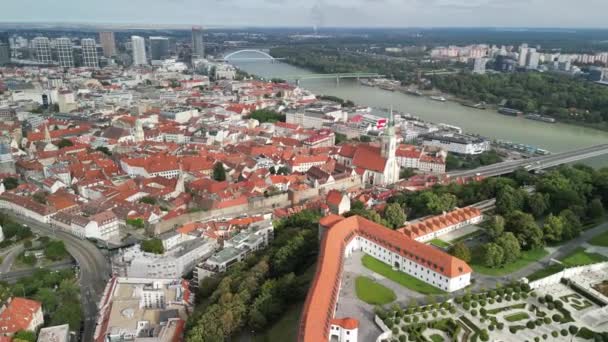 Vista Aérea Horizonte Bratislava Entardecer Eslováquia — Vídeo de Stock