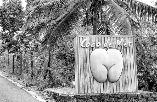 Coco Mer Street Sign Road Seychelles — Stockfoto
