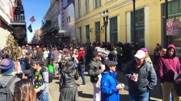 New Orleans February 2016 Crowd Tourists Locals City Streets Mardi — Video