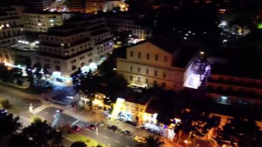 Funchal 'ın gece gökyüzü manzarası Madeira - Portekiz.