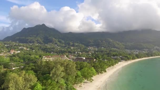 Geweldig Strand Een Prachtige Zonnige Dag Luchtfoto Vakantie Reizen Concept — Stockvideo