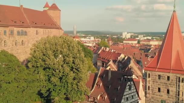 Nurnberg Γερμανία Αεροφωτογραφία Της Πόλης Μεσαιωνικά Κτίρια Κατά Καλοκαιρινό Ηλιοβασίλεμα — Αρχείο Βίντεο