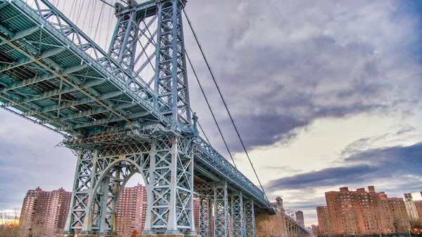 Die Manhattan Bridge New York City Von Einer Fähre Aus — Stockfoto