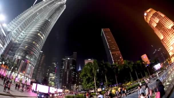 Kuala Lumpur Malaysia Δεκεμβριου 2019 Νυχτερινή Άποψη Του Διάσημου Δίδυμου — Αρχείο Βίντεο