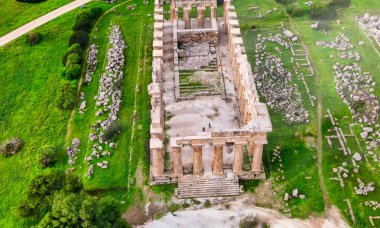 Selinunte, Sicilya, İtalya. İtalya 'nın Sicilya' nın güney kıyısında, Selinunte Akropolü. İHA 'dan hava görüntüsü