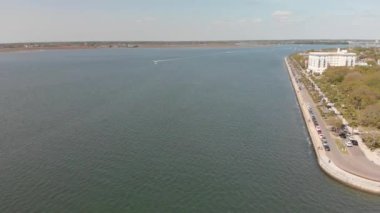 Charleston silueti, South Carolina, River 'dan panoramik hava manzarası.