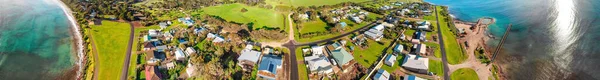 南オーストラリアのカンガルー島にあるEmu Bayの家の空中ビュー — ストック写真