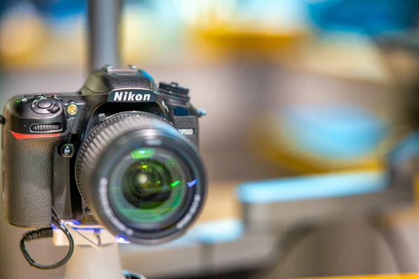 2018年12月5日 尼康相机在一家商店展出 — 图库照片