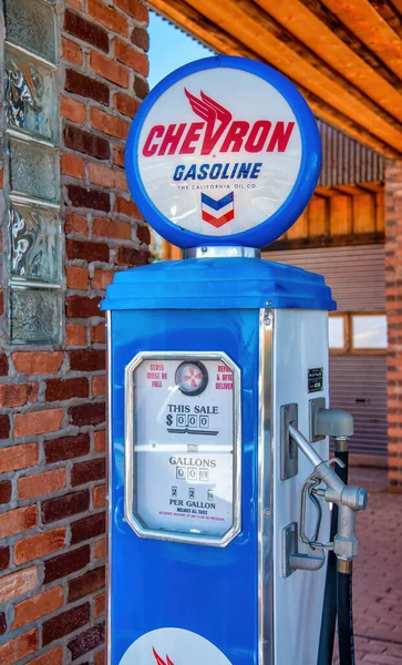 Williams Junio 2018 Old Chevron Gasoline Pump Frente Tiendas Souvenirs —  Fotos de Stock