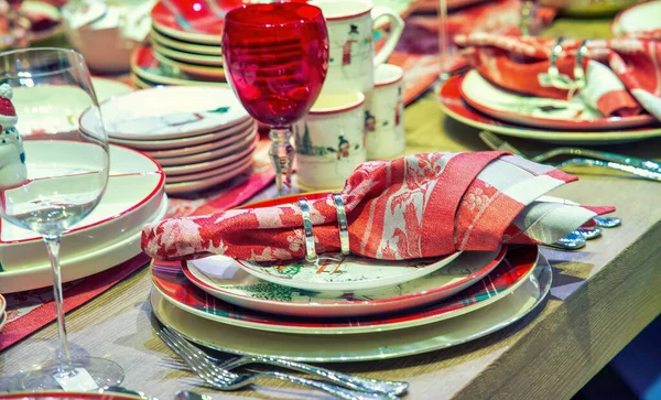 Bordet Serverades Till Julmiddagen Semesterkoncept — Stockfoto