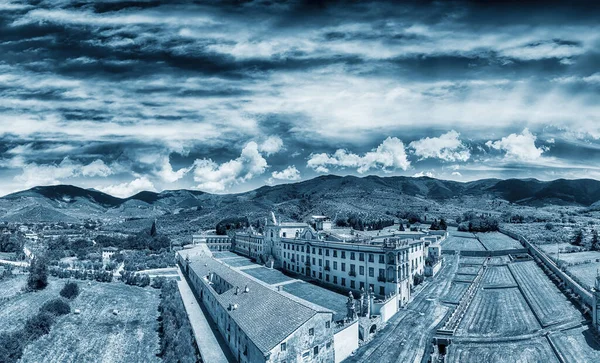 卡利西比萨大教堂的黑白全景鸟瞰图 — 图库照片