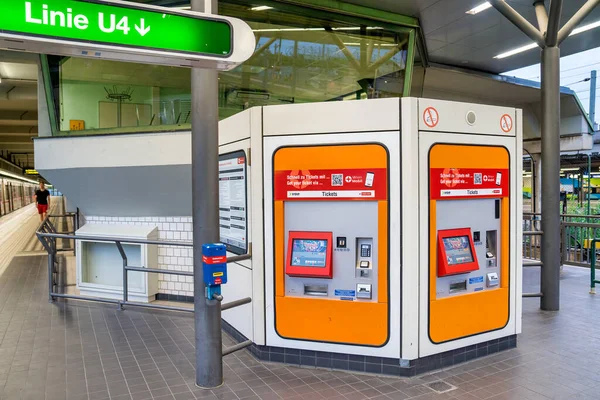 Wien Österreich August 2022 Fahrkartenautomat Wiener Bahnhof — Stockfoto
