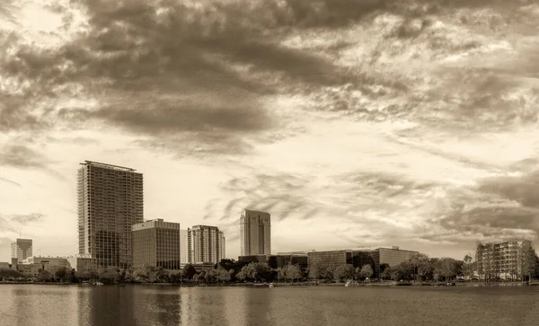 Orlando Panoramautsikt Från Sjön Eola Skymningen Florida — Stockfoto