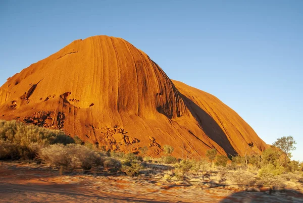 Berg Australian Outback Blå Himmel Gryningen Northern Territory Australien — Stockfoto