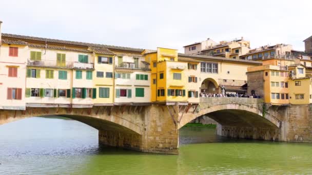 Florencja Sezonie Wiosennym Toskania Lungarni Budynki Wzdłuż Rzeki Arno — Wideo stockowe