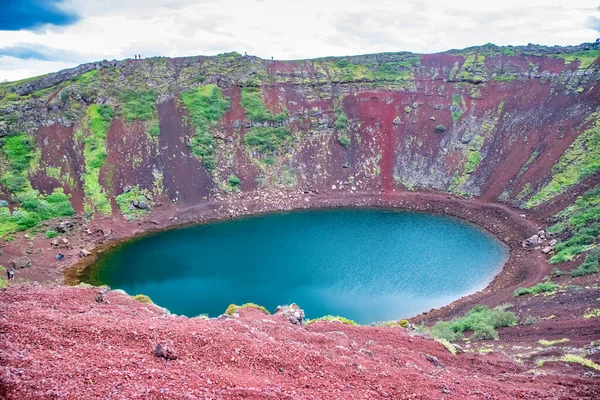 Kerid Volcano Lake Letní Sezóně Island — Stock fotografie
