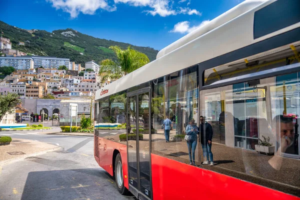 Gibraltar Reino Unido Abril 2023 Llegada Gibraltar Autobús Desde Frontera —  Fotos de Stock