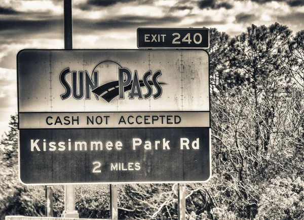 Orlando 2016年2月19日 高速公路上的Sunpass路标 这是在佛罗里达旅行的最好方式 — 图库照片