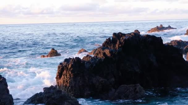 Porto Moniz Naturliga Lavapool Vid Solnedgången Madeira Portugal — Stockvideo