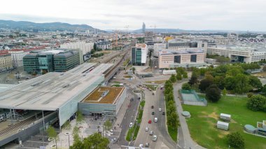 Prater Lunaparkı ve Viyana şehir manzarası, Avusturya.